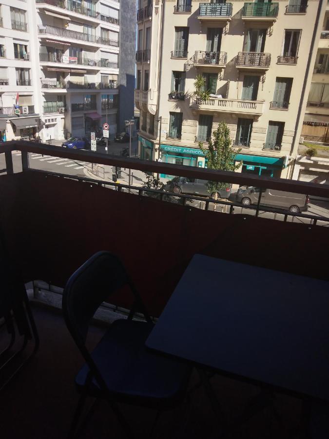 F1 Pres Tramway Et Apartment *