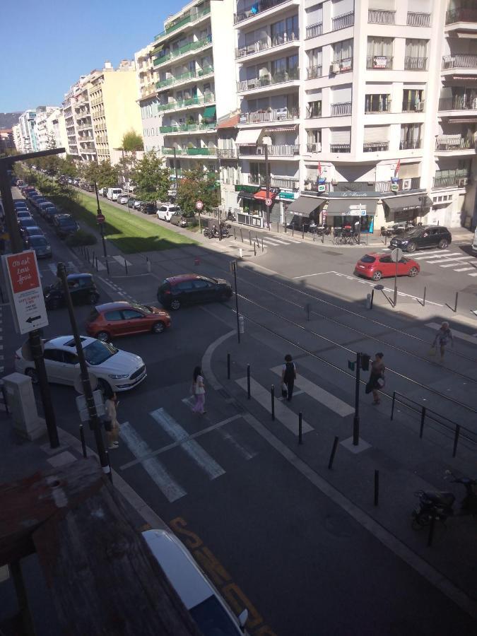 F1 Pres Tramway Et Nizza