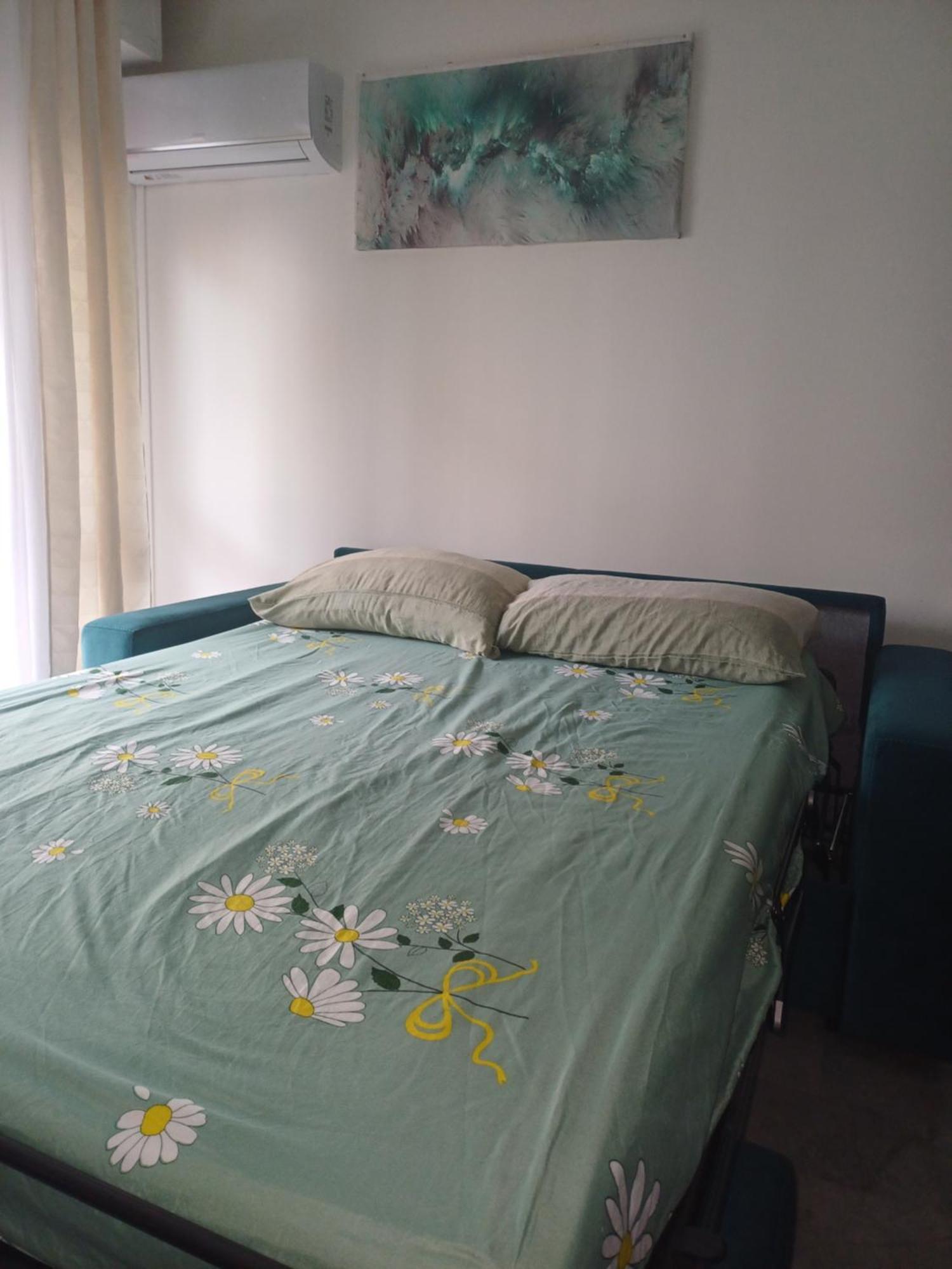 Apartment F1 Pres Tramway Et